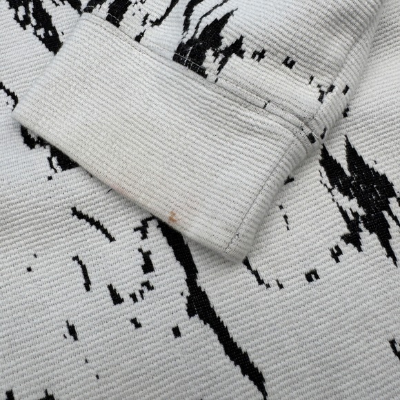 H&M Men Sweater Sweatshirt Crewneck Long Sleeve Graphic Print White Black Size L - Picture 7 of 8